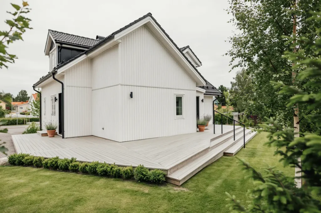 renovering av tr altan och trappa vid villa i rimbo